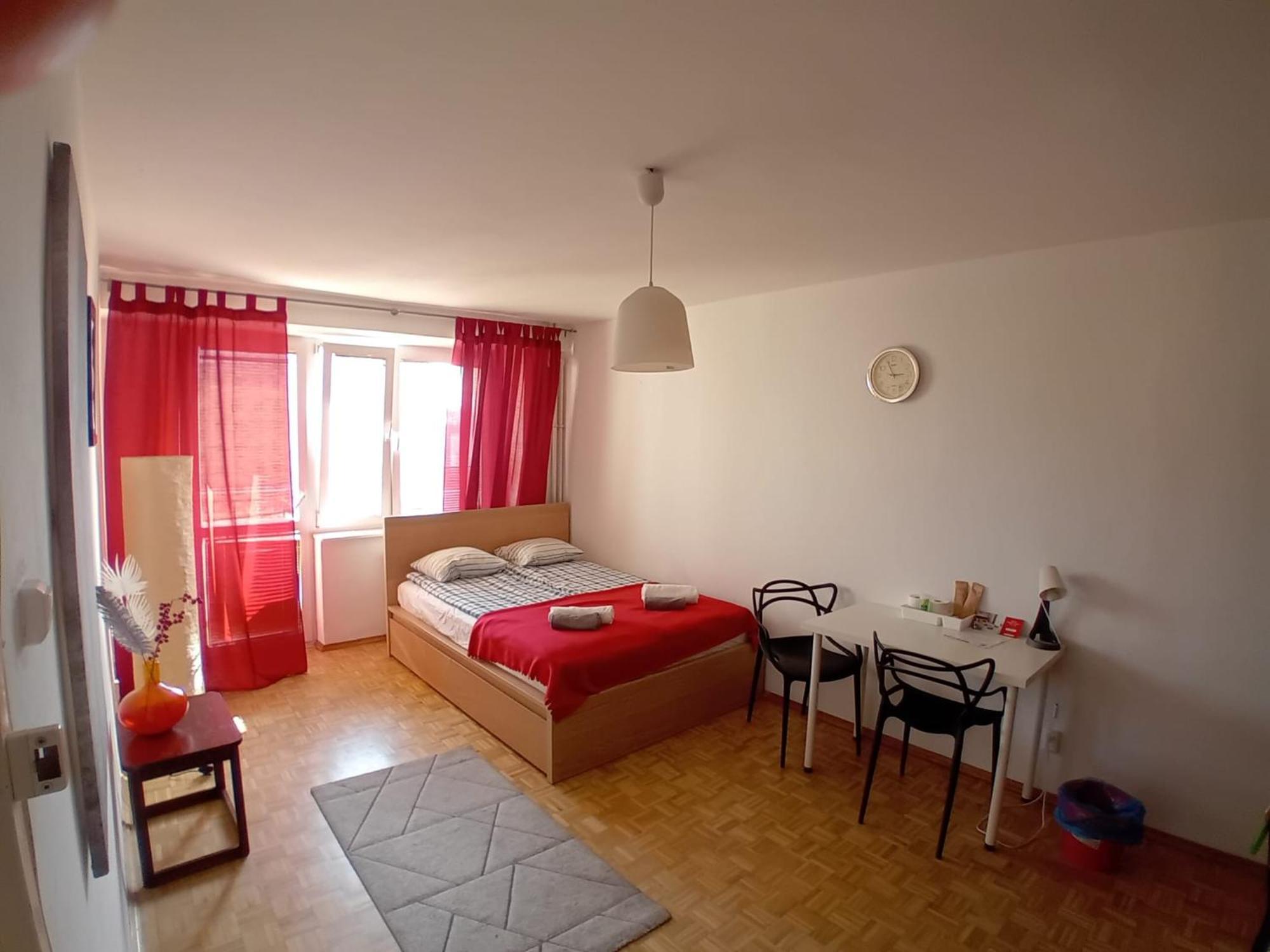 Room, Inflancka 19 وارسو المظهر الخارجي الصورة